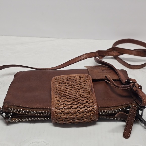 Vilenca Holland Genuine Cognac Brown Leather Crossbody Bay Purse Boho Chic - Picture 8 of 14
